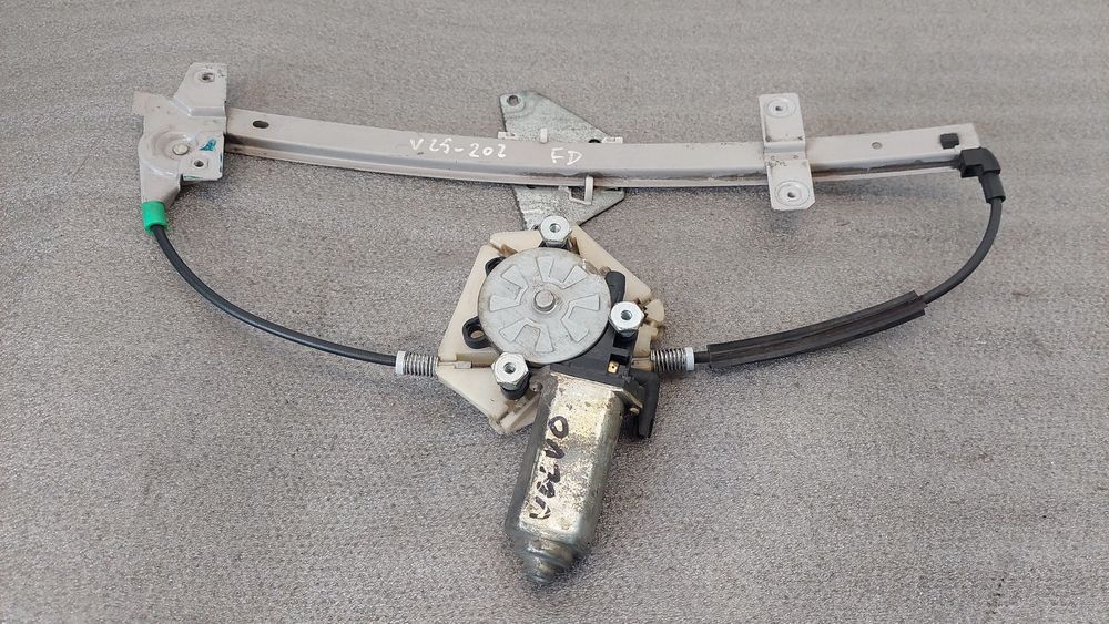 Elevador vidros frente direito VOLVO V40 Combi (VW)