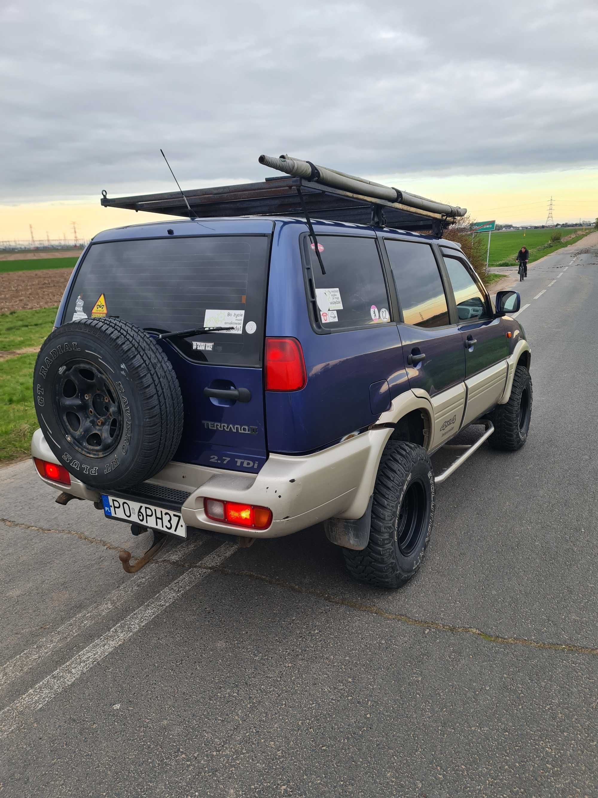 Nissan Terrano Lift Budy 31" koła Wycieczkowa Terenówka