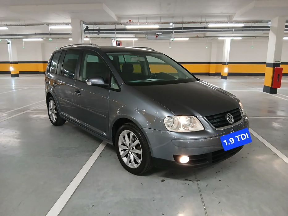 VW Touran 1.9 TDi Highline 7L