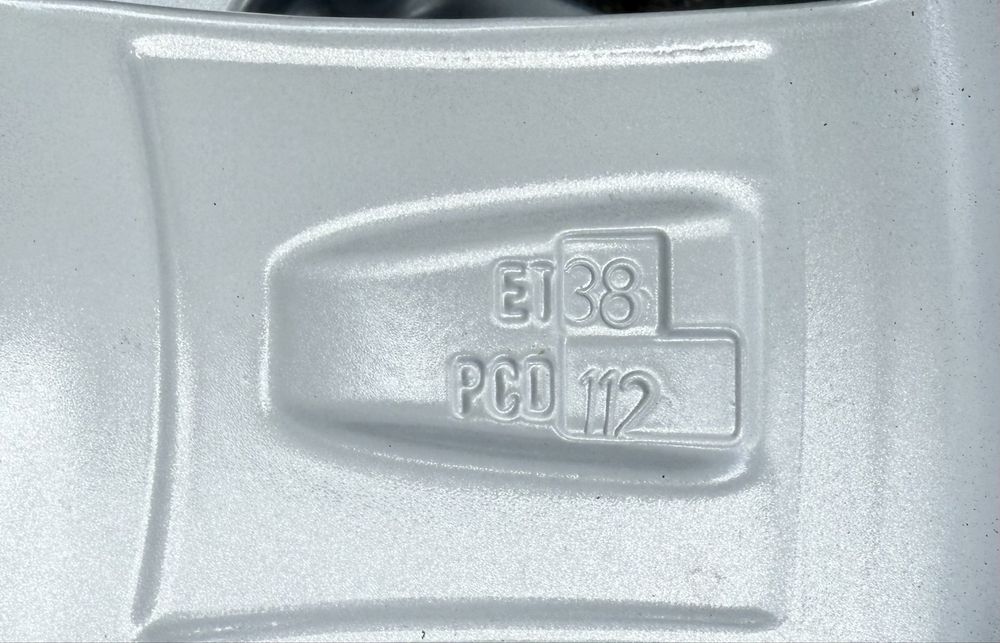 Felgi Volkswagen Skoda 17” 5x112 Passat Sharan Golf 6 7 Octavia Touran