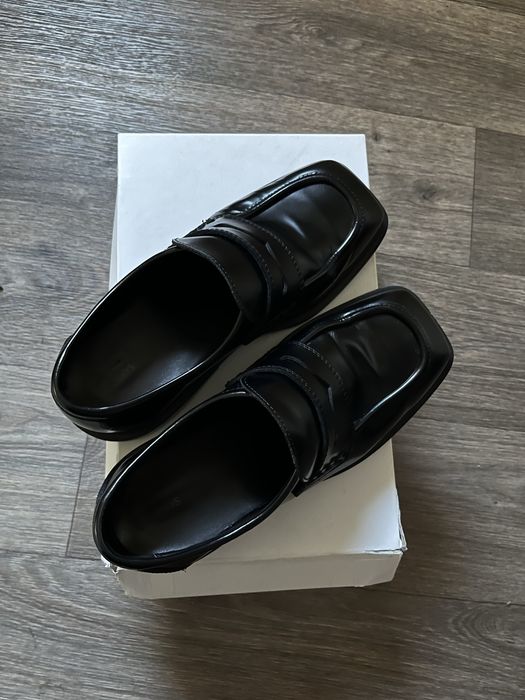 Масивні лофери COS