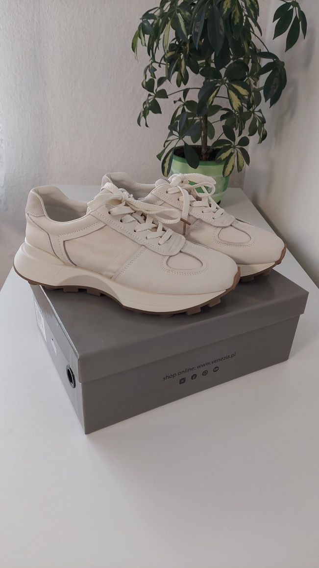 Buty damskie Venezia rozmiar 39