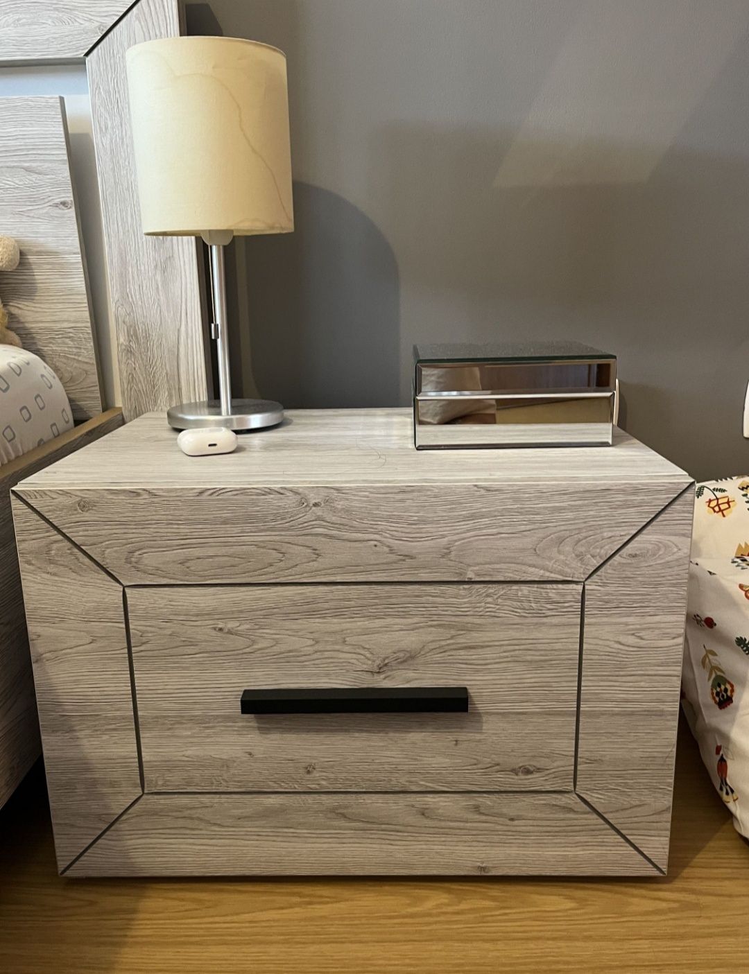 Quarto Completo (Cômoda, 2 criado mudo e cama