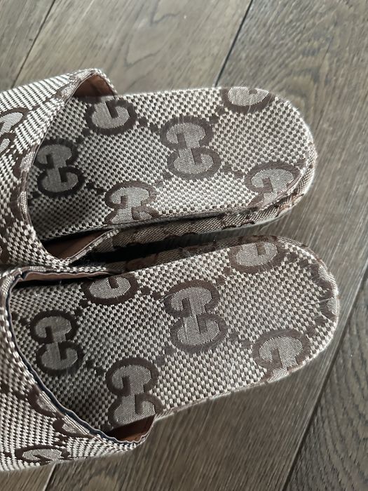 Klapki damskie na platformie Gucci