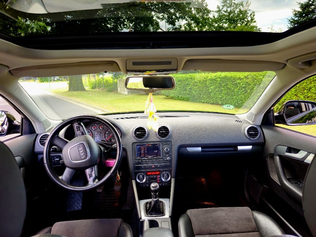 Audi A3 2.0 TFSI  s-line
200 KM • AUTOMAT • NISKI PRZEBIEG •