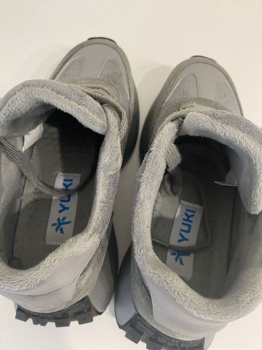 Демісезонні осінні жіночі кросівки 37