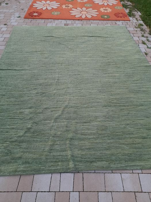 Dywan  270/340  [wyprany)