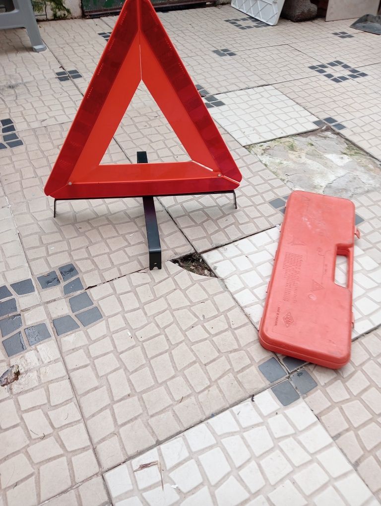 Triângulo automóvel
