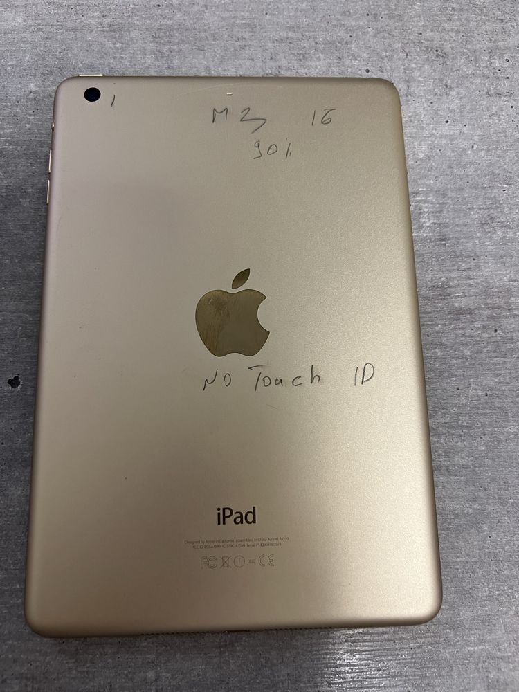 iPad Mini 3. 16GB. Gold. 90% батарея. Гарантія