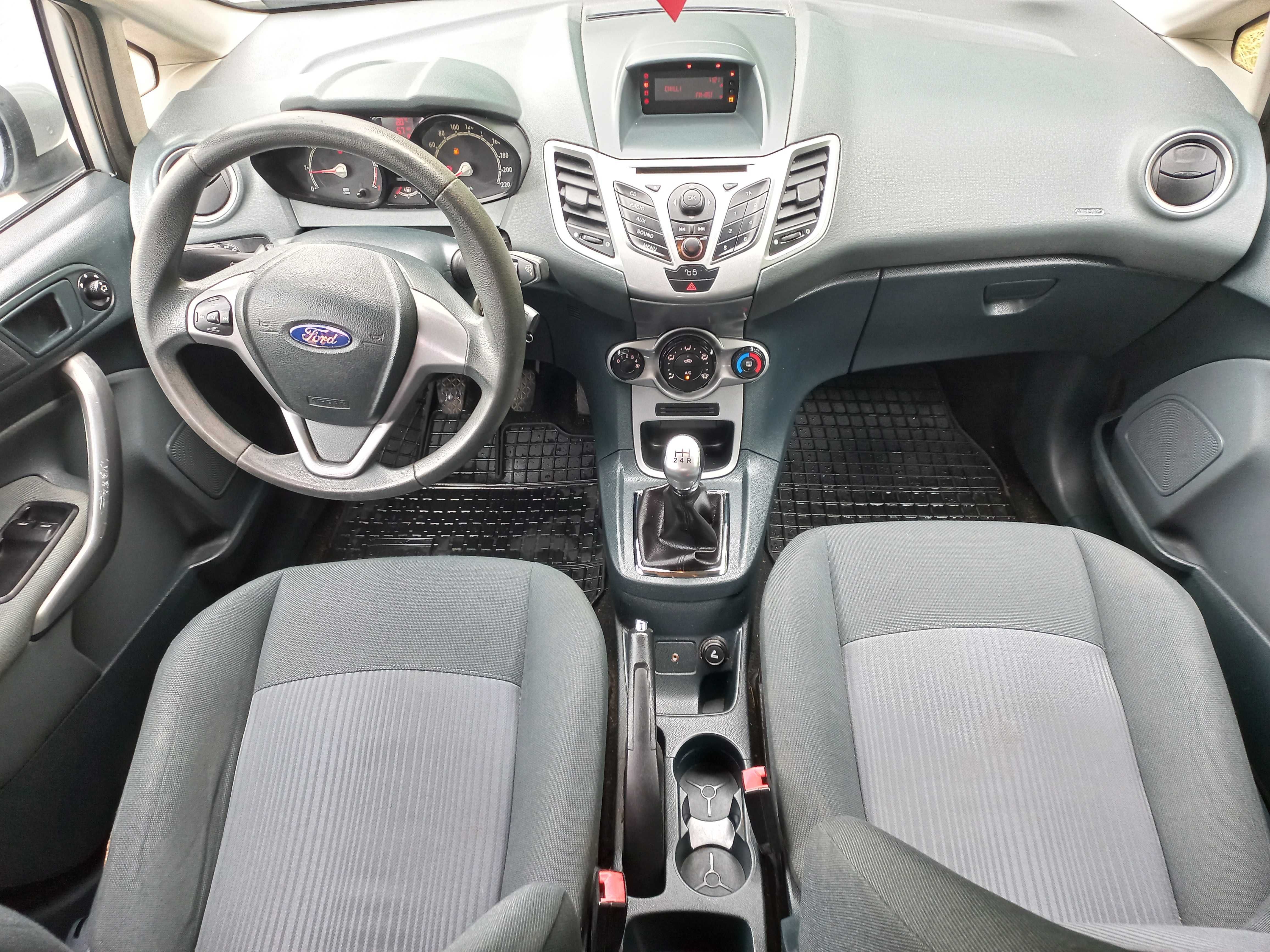 Ford Fiesta Silver X 5drzwi klima 82KM śliczny jak nowy