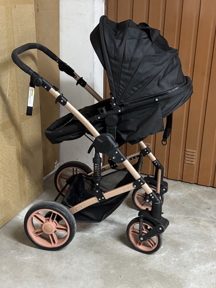 Carrinho Bebe com Alcofa e Ovo para automovel