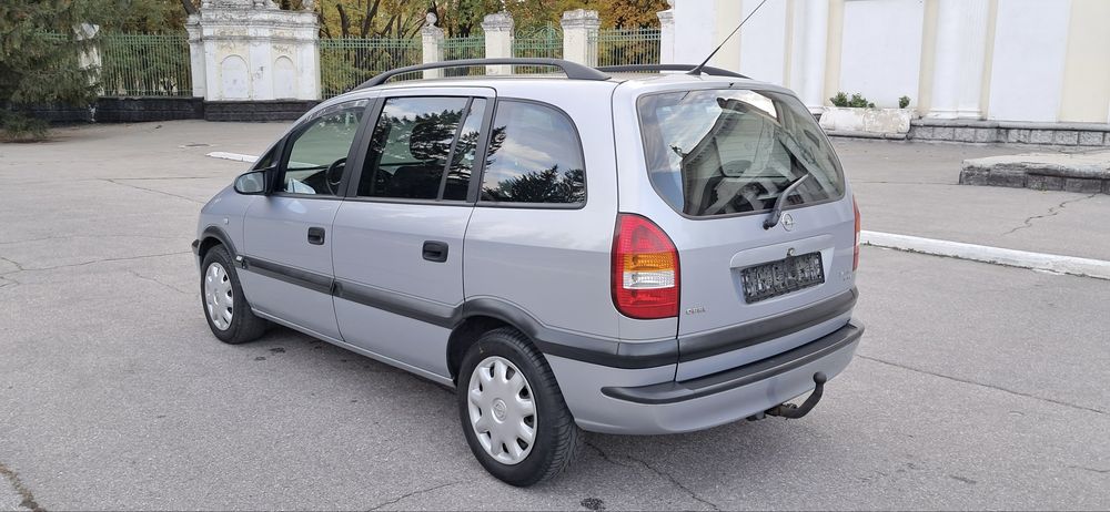 Opel Zafira 2005