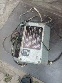 Продам зарядний пристрій К-131 12-6 вольт