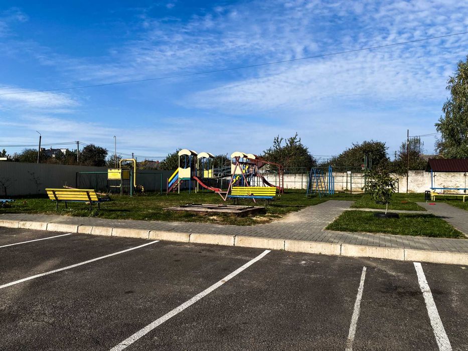 Продається стильна трикімнатна квартира