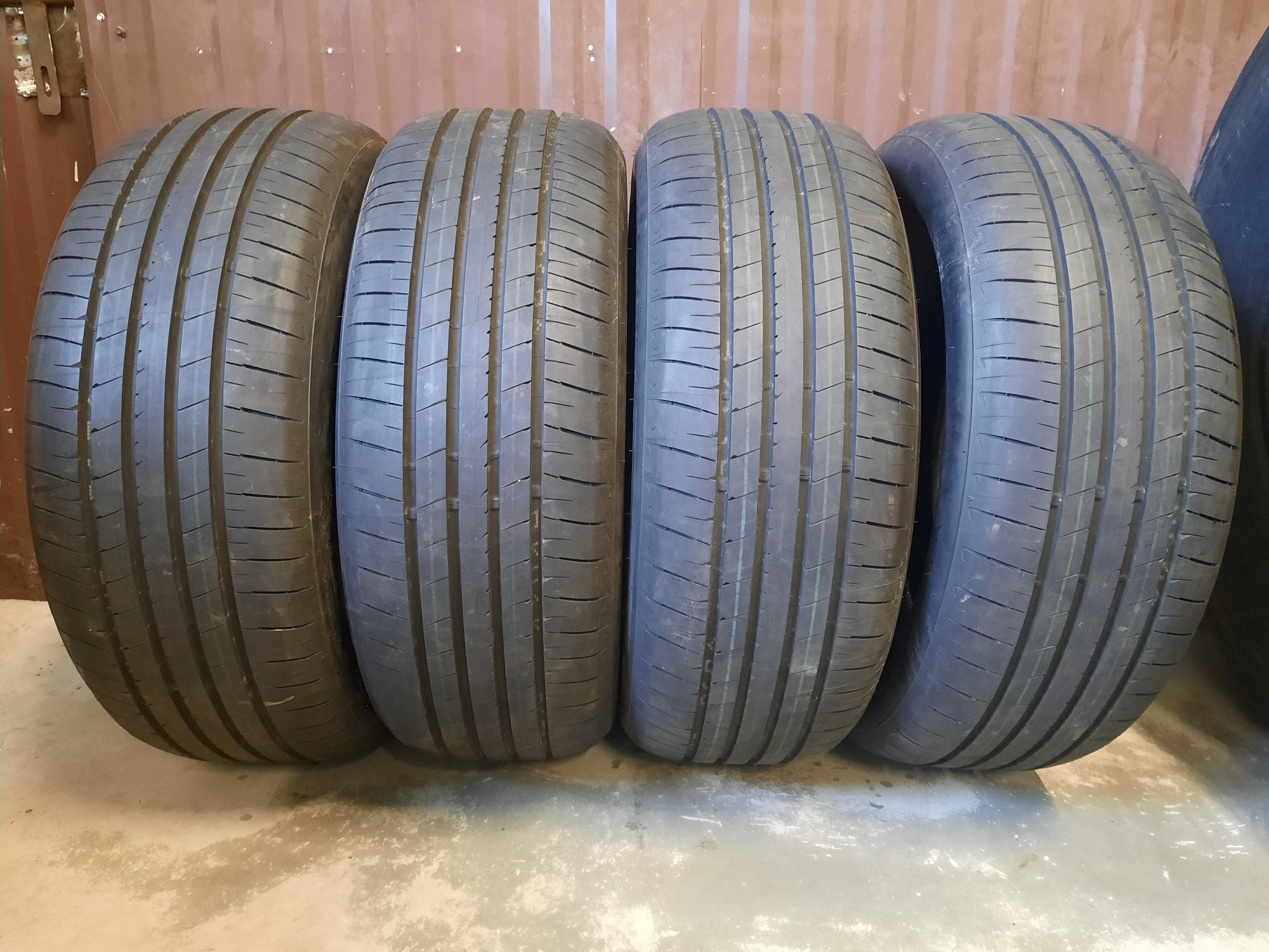 4 opony 235/50 R20 Bridgestone Alenza 001