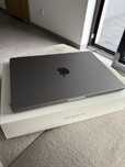 MacBook pro 14 M2 16 GB