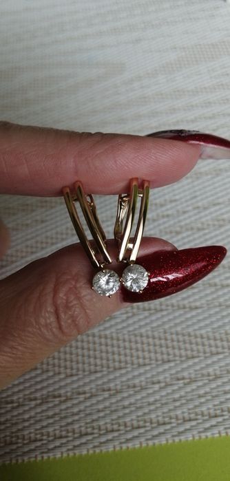 Сережки з медичного золота