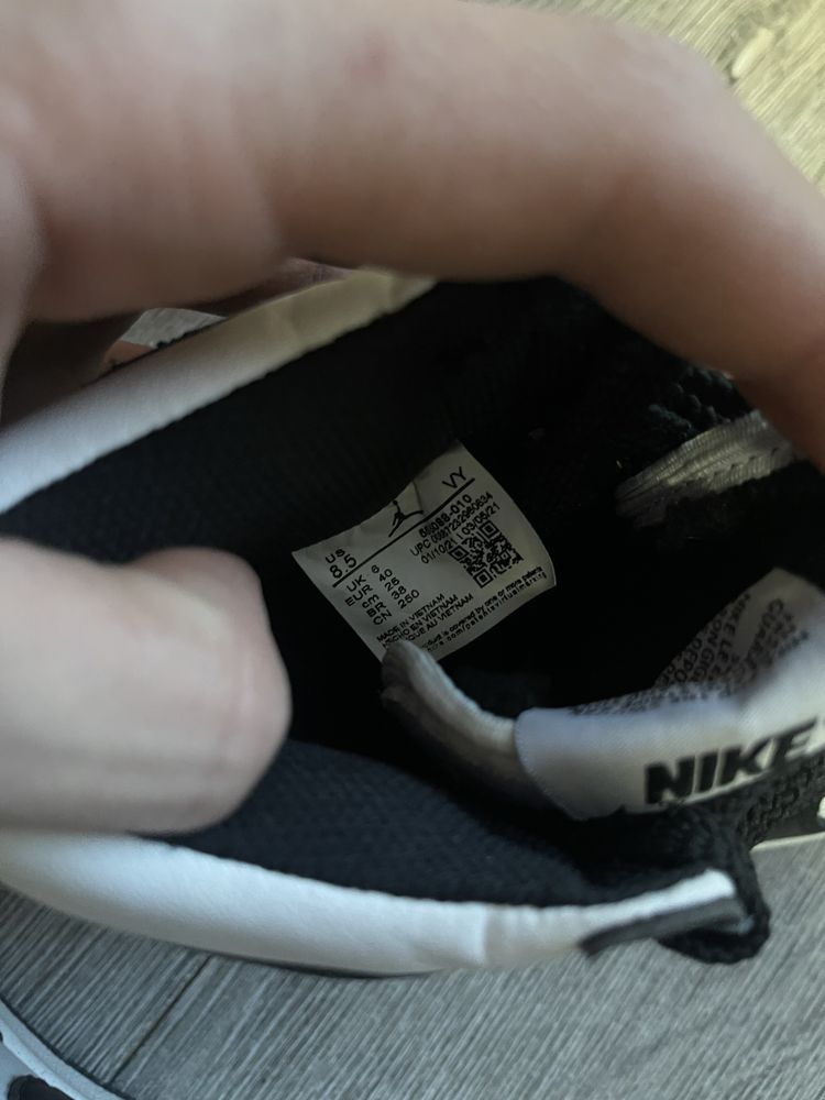 теплые кроссовки высокие 38-39 найк Nike Air Jordan Fur