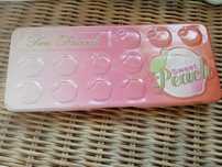 Too faced sweet peach paleta
