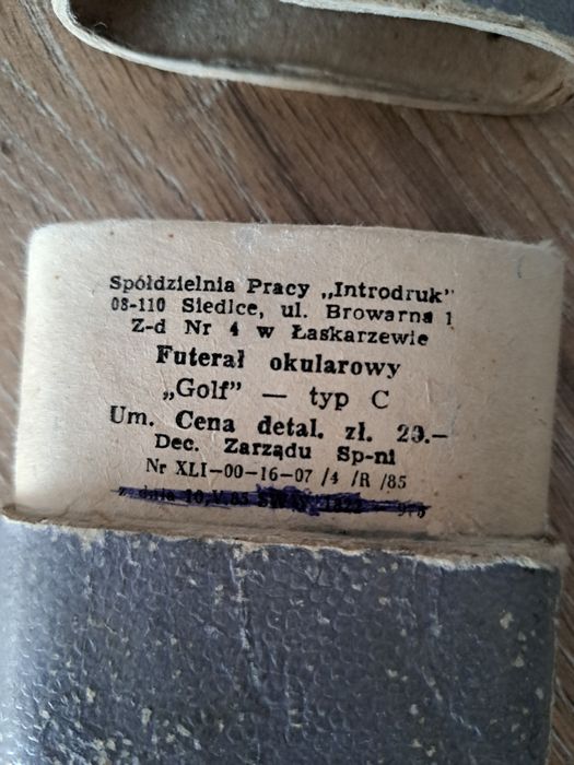 Okulary z futeralem lata 80-te PRL