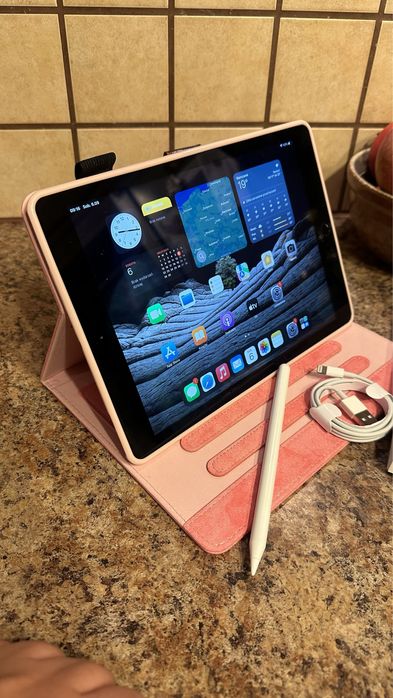Tablet iPad Apple Retina 10” - TOUCH ID - PROCREATE + nowe etui