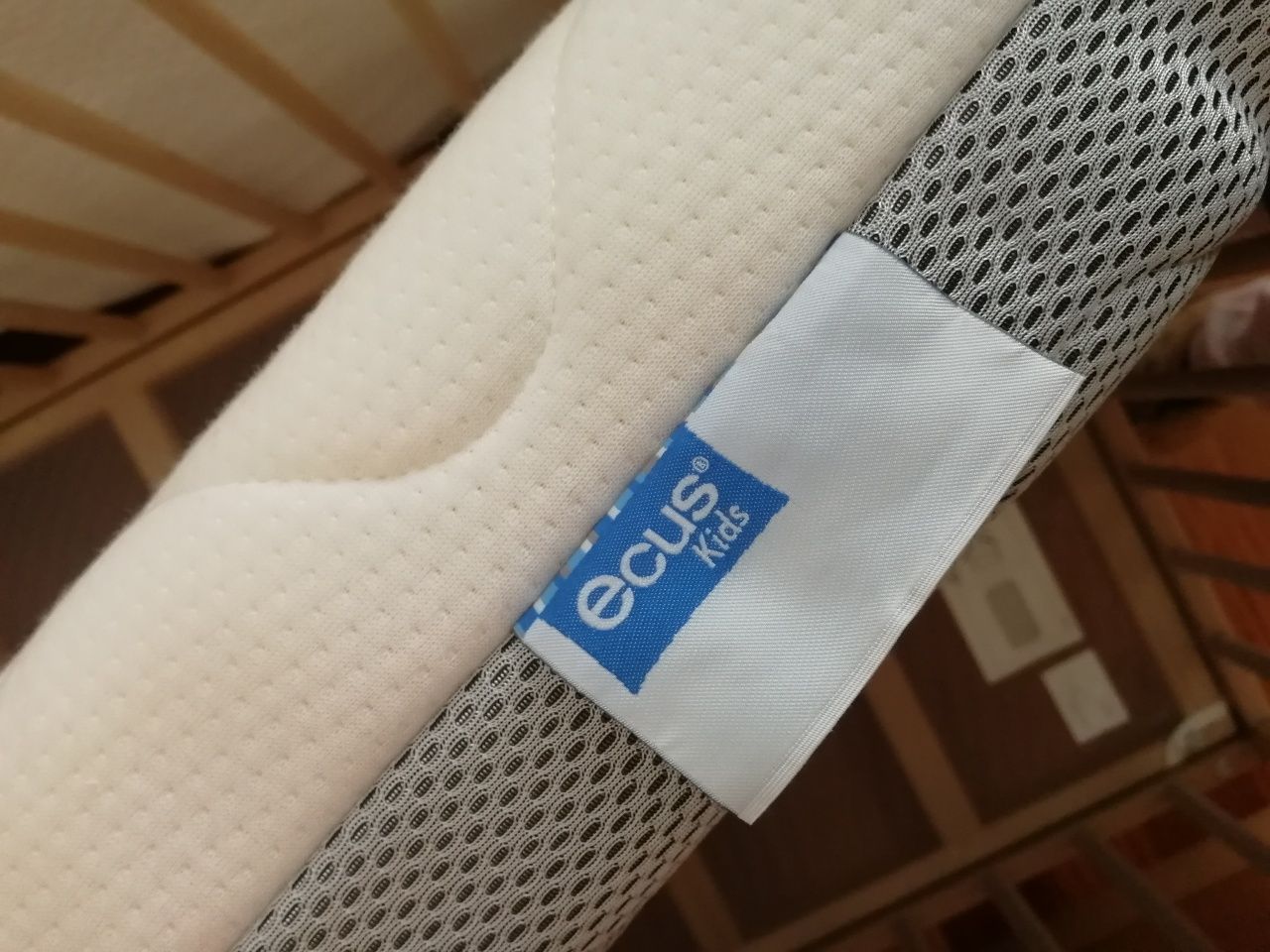 Berço IKEA Sniglar + colchão Ecus Kids Oxsi + capas protectores