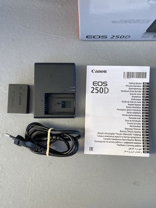 Canon EOS 250D DSLR