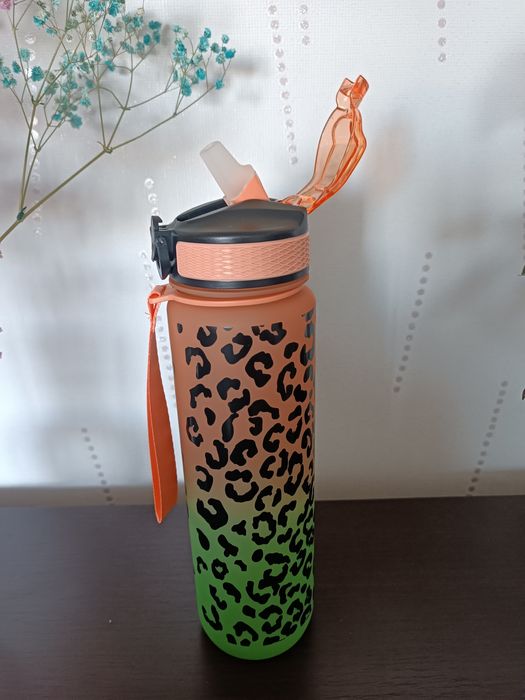 Butelka na wodę , bidon