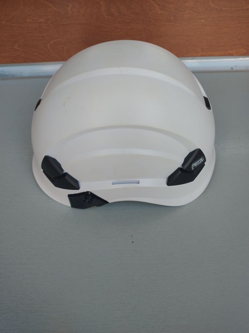 Nowy kask wspinaczkowy Petzl Vertex