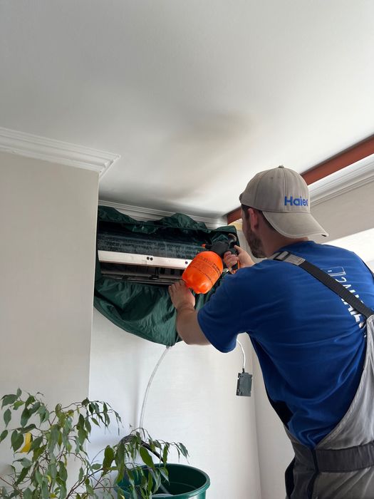 Монтаж, продаж, сервіс кондиціонерів. Ужгород