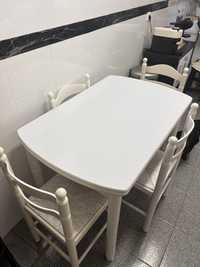 Vendo mesa Extensivel branca + 4 cadeiras