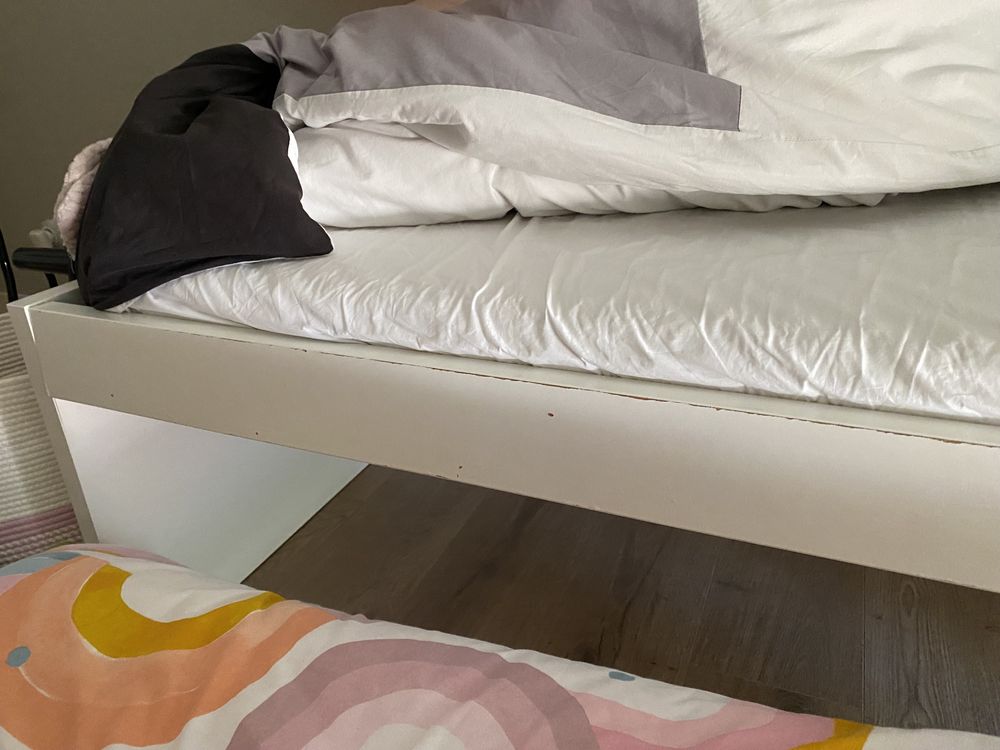 GRATIS - Cama com gaveta, sem colchao nem lençois