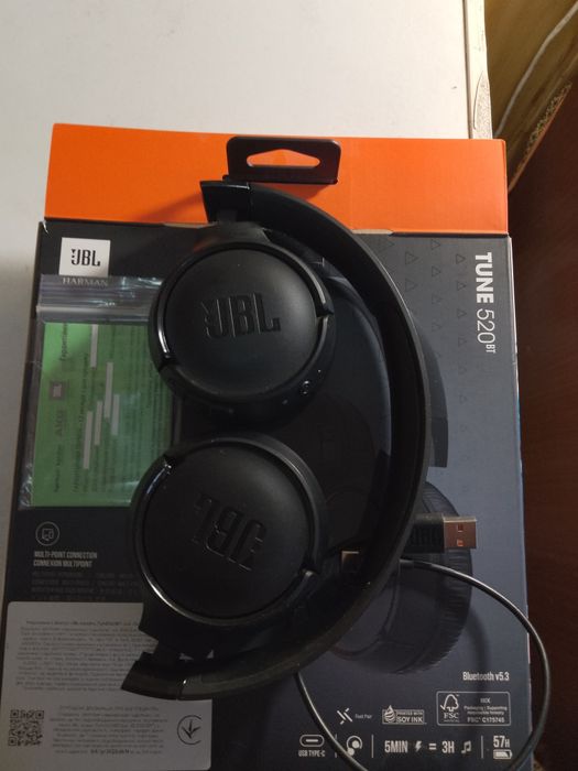 Бездротові навушники JBL TUNE 520 BT (Tipe-C)