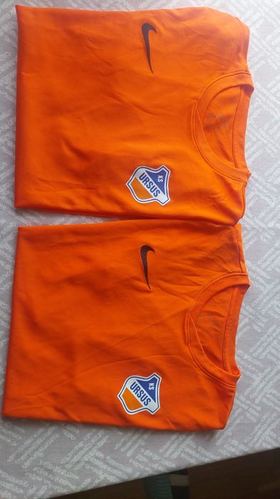 NIKE zestaw 2 koszulek sportowych rozm L  z logo KS Ursus