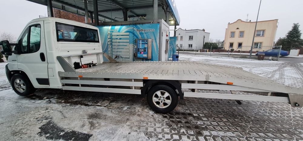 Auto laweta holowanie Pomoc drogowa Wypożyczalnia Wynajem bez kaucji