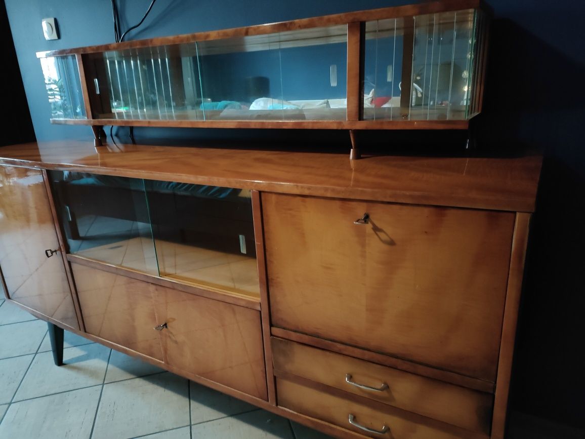 Szklana witryna retro + kredens