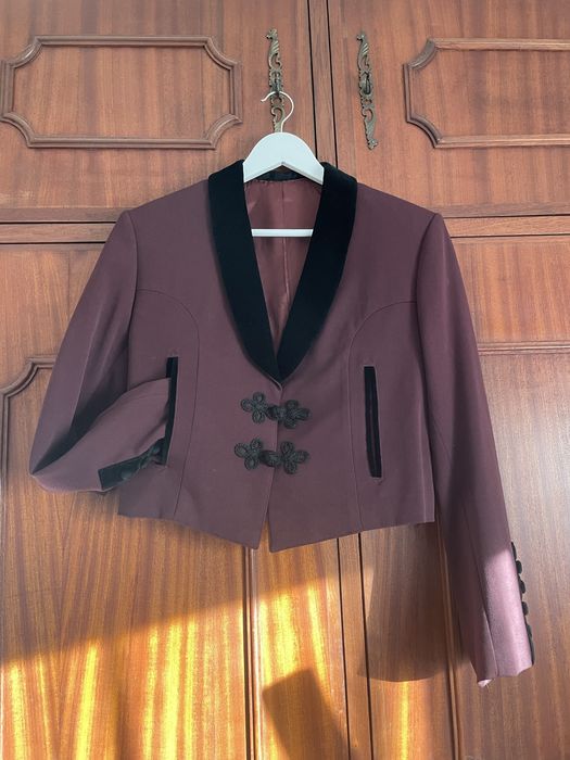 Vendo traje á Portuguesa S