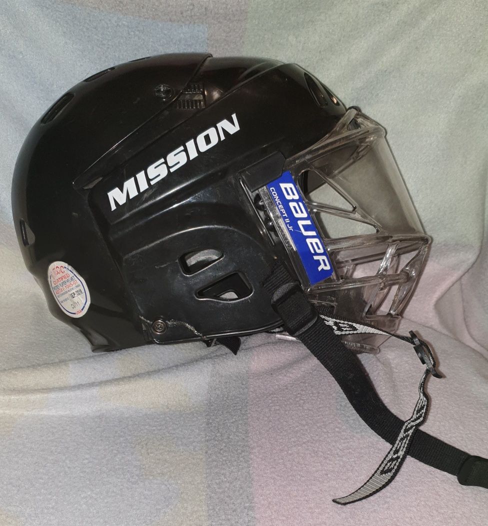 Хоккейный шлем Mission