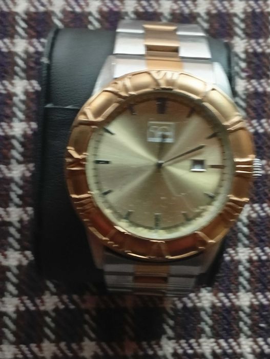 Продаю мужские наручные часы выпущенные к 50 летию компании Amway.