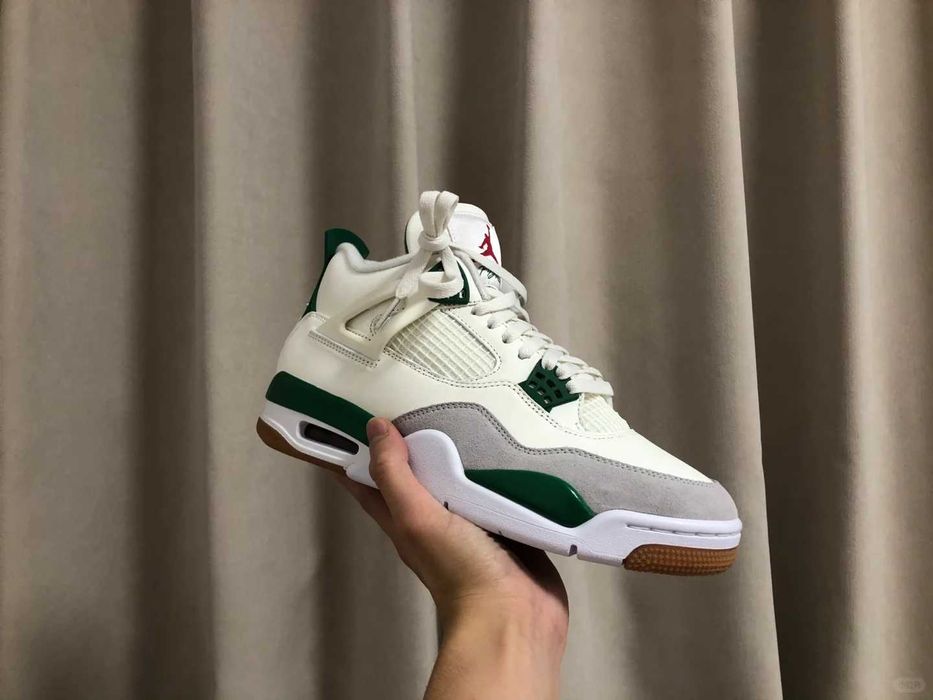 Buty meskie Mokasyny Nike_Jordan_4_Retro_SB_Pine_Green R.45