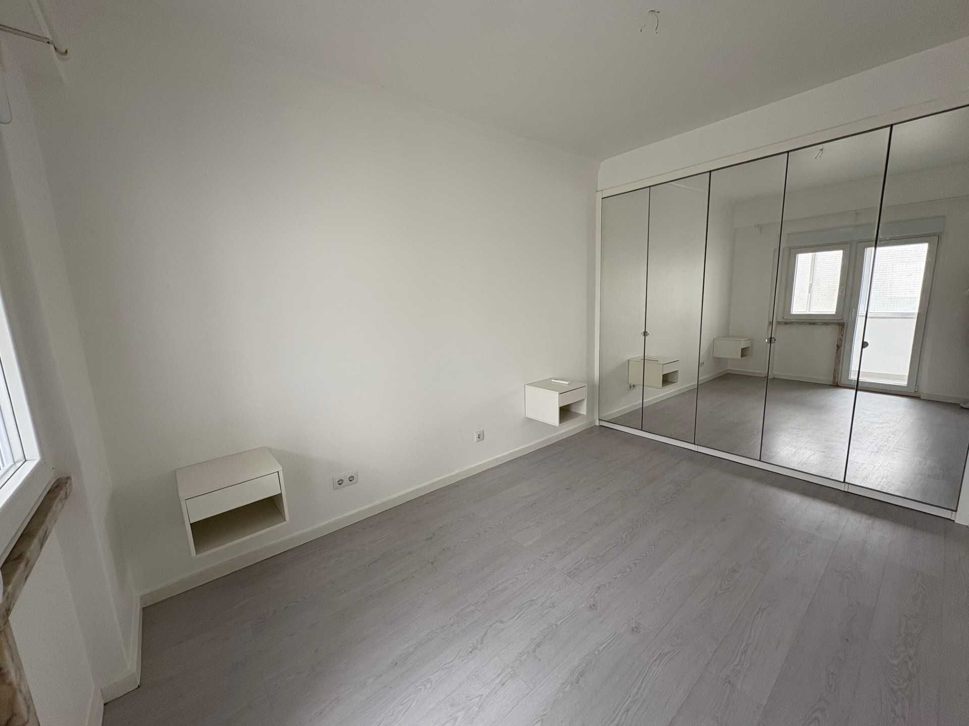 Apartamento T3 remodelado (2.º andar) com arrecadação - Bobadela