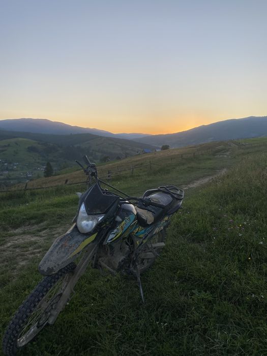 Продам шінерай 250 6с лайт або поміняю на авто