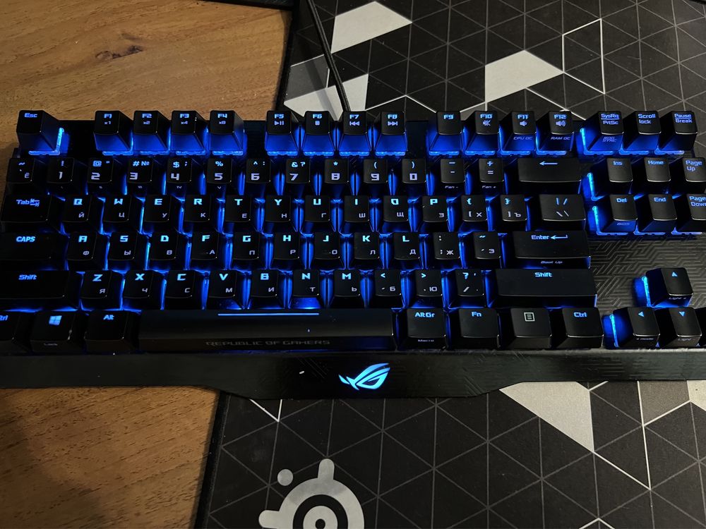 Клавиатура проводная механическая Asus Claymore Core Cherry MX RGB USB