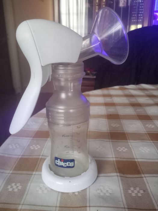 Bomba manual para tirar leite