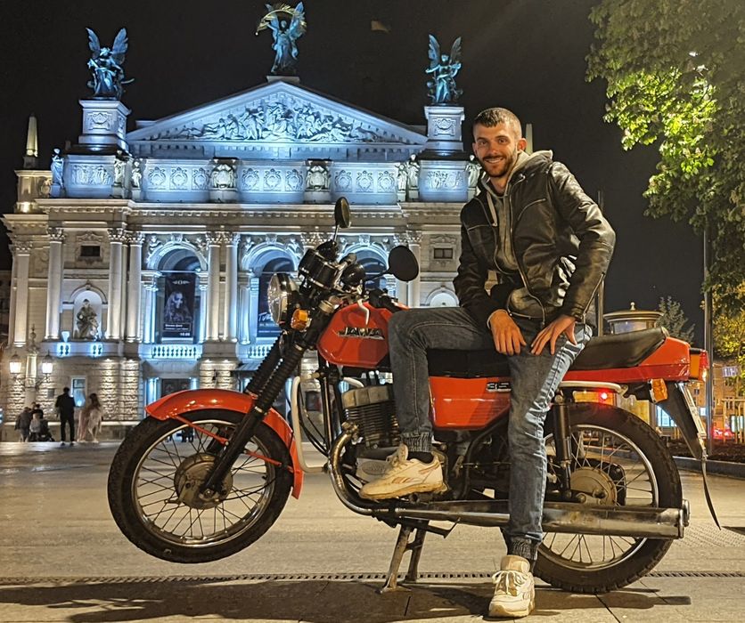 Тверезий водій на авто/мото/фуру. Бронь від ТЦК є