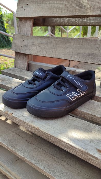 Кросівки, 36 розмір