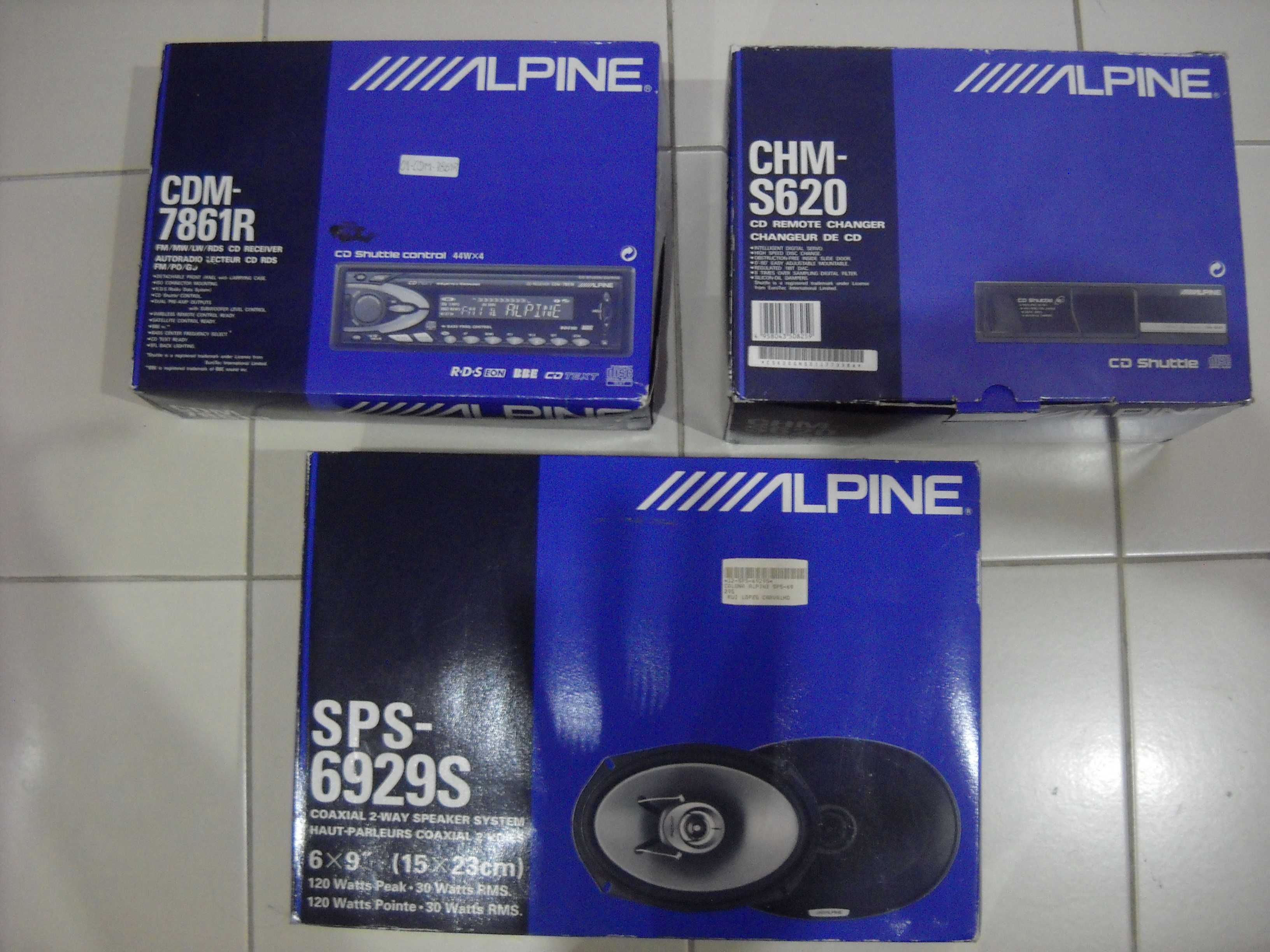 ALPINE (RadioCd frontal + Caixa CD's + Colunas)