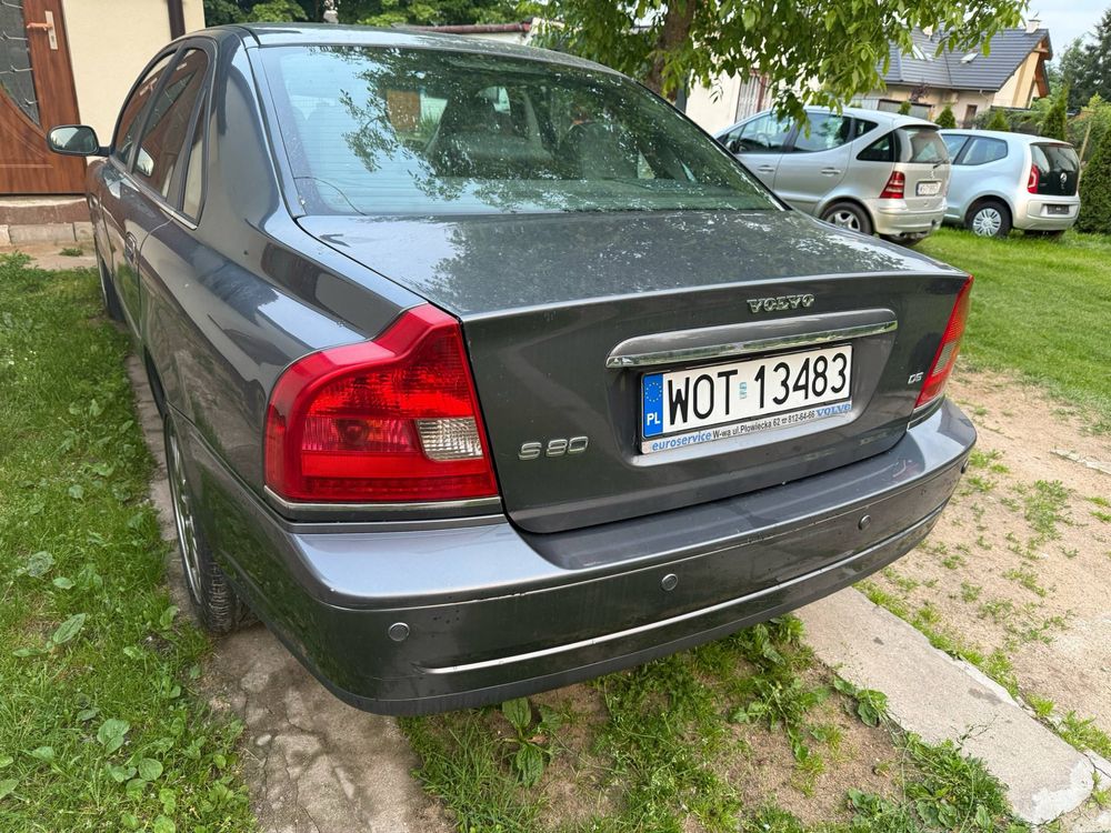 Volvo S80 2.4 D5 manual 163 km 2005 Black Edition