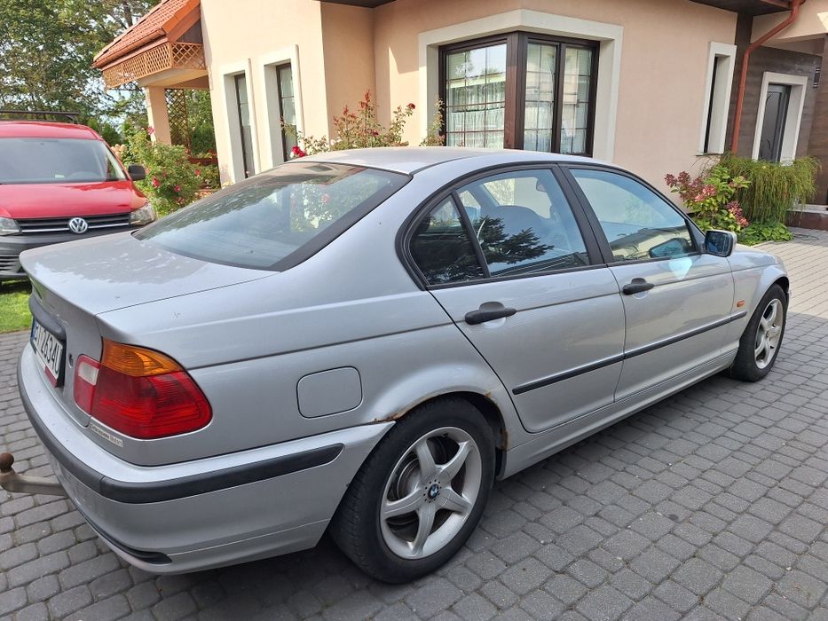 Sprzedam samochód osobowy BMW
