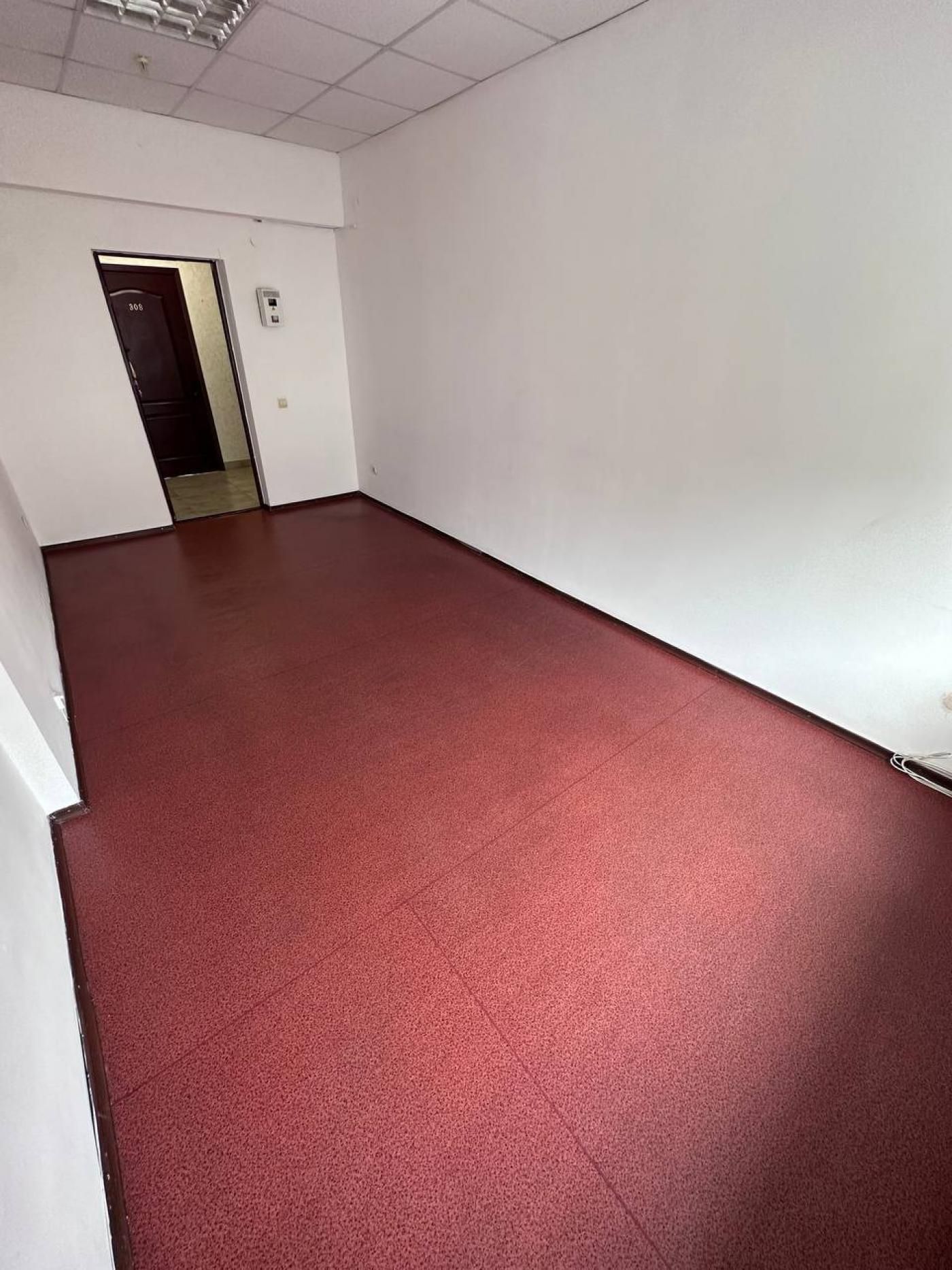Офіси в центрі, 15.5 м2, оренда